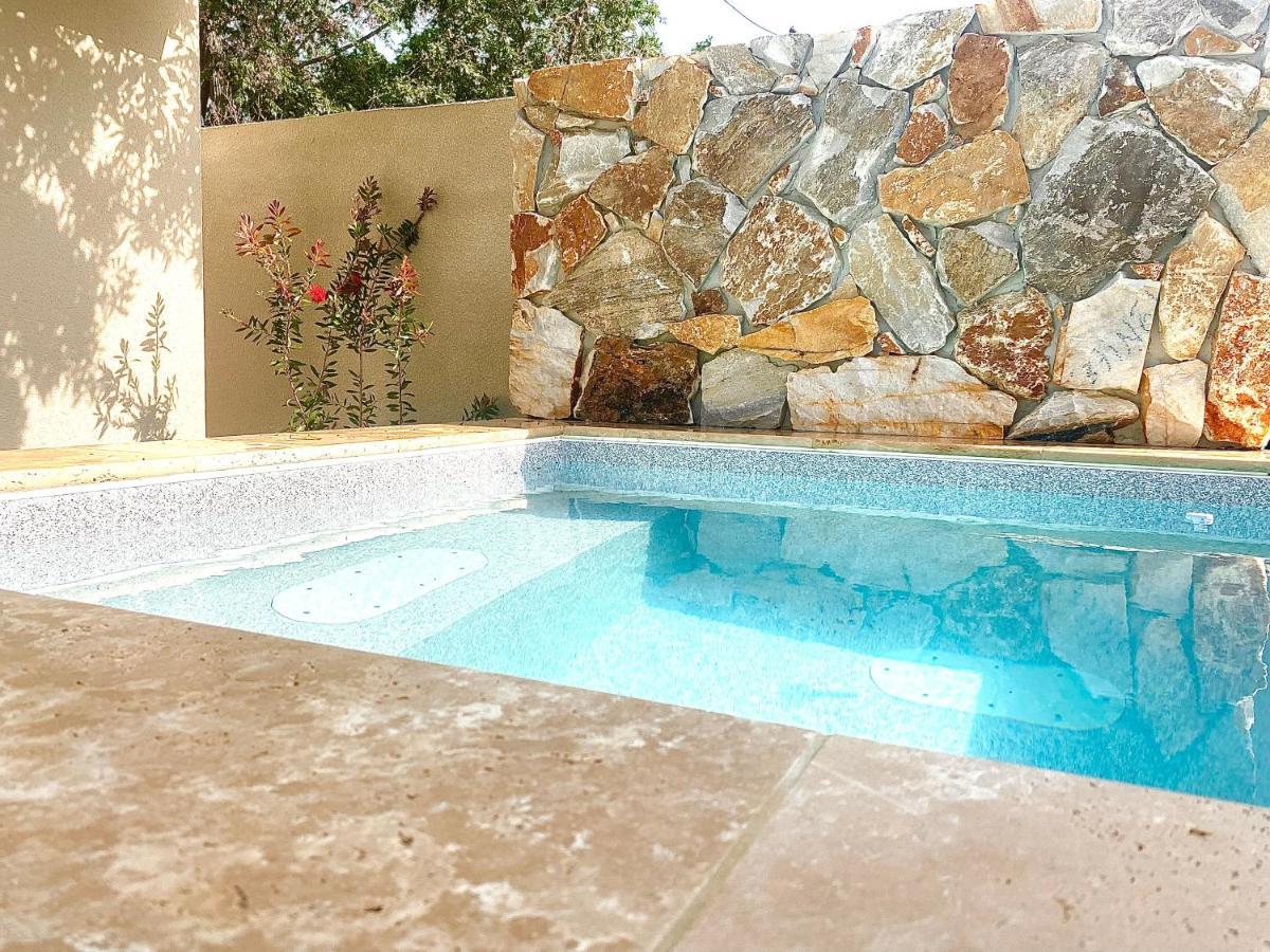 Piscine Balneo Chauffee Holiday home Serignan